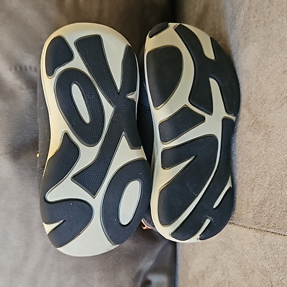 OshKosh B'gosh Kid's Boy's Cycla Everplay Blue Sneakers. EUC. Sz: 5T - Picture 4 of 10